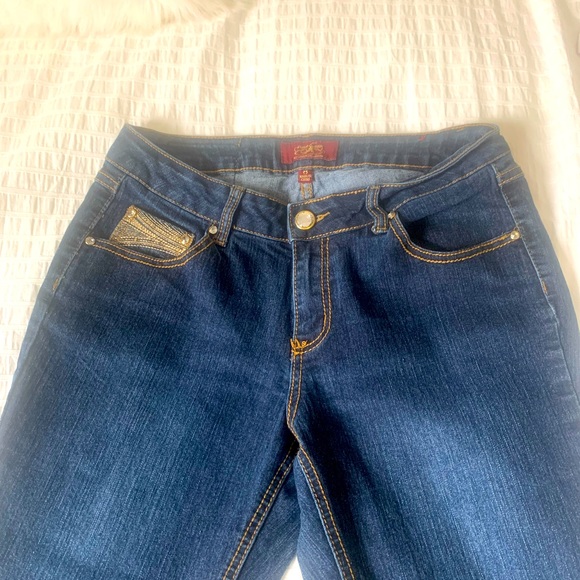 One 5 One Blue Jeans (size 8) - Picture 5 of 6